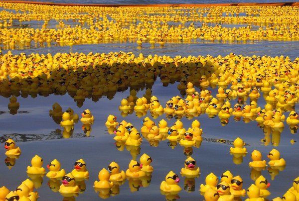 rubber_duck_sea_by_whispering_hills rubber_duck_sea_by_whispering_hills